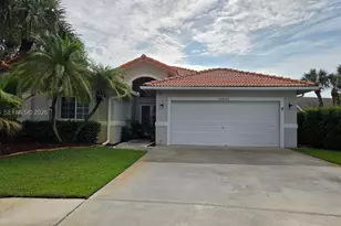 16850 Crestview Ln, Weston, FL 33326 - Photo 2