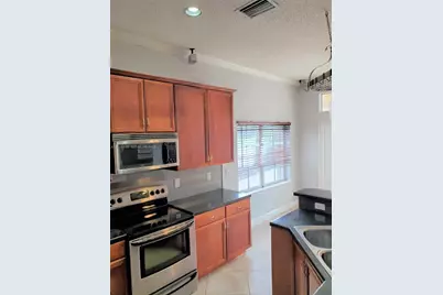 777 Tanglewood Cir, Weston, FL 33327 - Photo 10