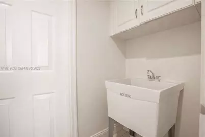 777 Tanglewood Cir, Weston, FL 33327 - Photo 20