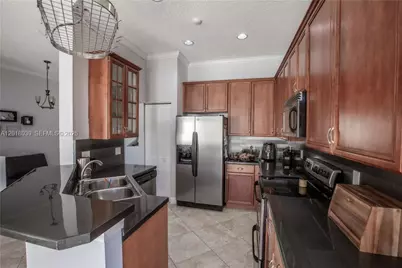 777 Tanglewood Cir, Weston, FL 33327 - Photo 10