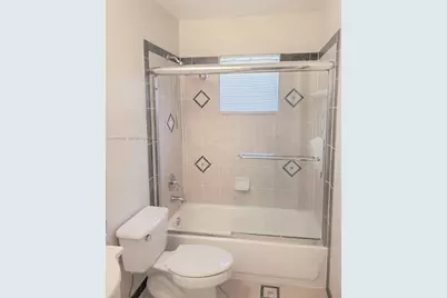 777 Tanglewood Cir, Weston, FL 33327 - Photo 18