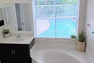 777 Tanglewood Cir, Weston, FL 33327 - Photo 14