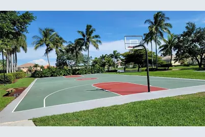 777 Tanglewood Cir, Weston, FL 33327 - Photo 28