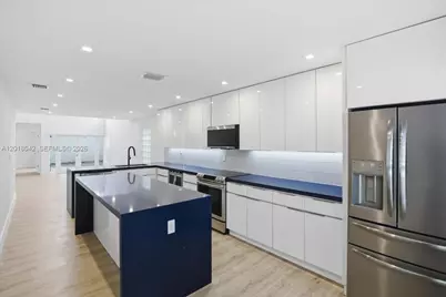 1135 Oysterwood St, Hollywood, FL 33019 - Photo 24