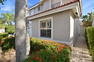1135 Oysterwood St, Hollywood, FL 33019 - Photo 48