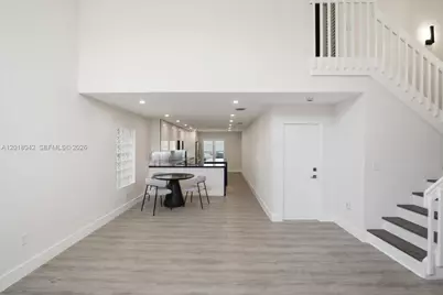 1135 Oysterwood St, Hollywood, FL 33019 - Photo 12