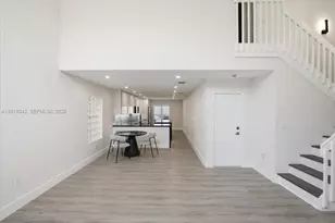 1135 Oysterwood St, Hollywood, FL 33019 - Photo 12