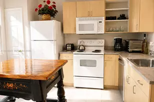 533 NE 3rd Ave, Fort Lauderdale, FL 33301 - Photo 8