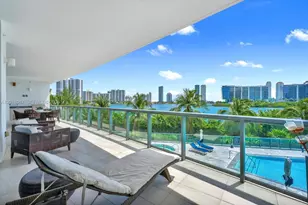 3300 NE 188th St, Aventura, FL 33180 - Photo 12