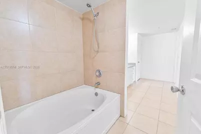 11631 SW 2nd St #20103, Pembroke Pines, FL 33025 - Photo 14