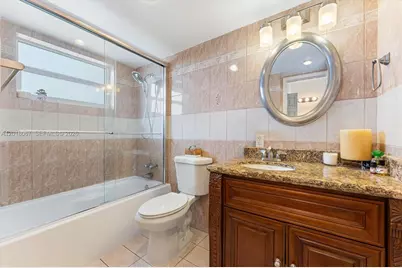 121 Golden Isles Dr #707, Hallandale Beach, FL 33009 - Photo 26