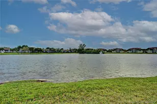 2850 N Oakland Forest Dr, Oakland Park, FL 33309 - Photo 14
