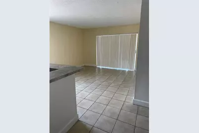 7120 NW 179th St #105, Hialeah, FL 33015 - Photo 4