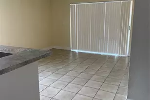 7120 NW 179th St, Hialeah, FL 33015 - Photo 4