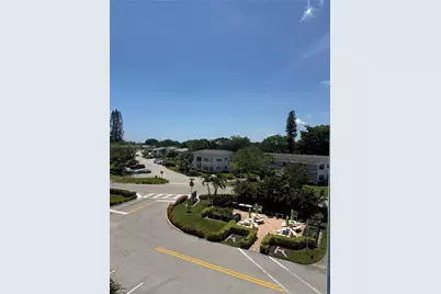 4047 Lyndhurst K #4047, Deerfield Beach, FL 33442 - Photo 4
