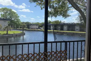 8020 N Colony Cir N, Tamarac, FL 33321 - Photo 10