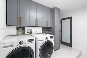 13611 SW 77th St, Miami, FL 33183 - Photo 30