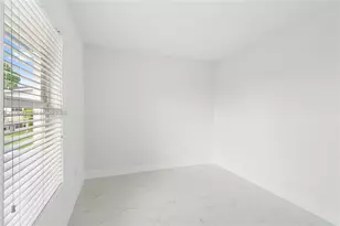 13611 SW 77th St, Miami, FL 33183 - Photo 32