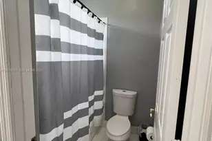 681 NW 42nd Ave, Plantation, FL 33317 - Photo 22