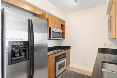 325 S Biscayne #1718, Miami, FL 33131 - Photo 2