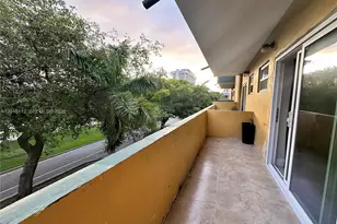 1975 NE 135th St, North Miami, FL 33181 - Photo 10