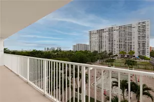 2851 NE 183rd St, Aventura, FL 33160 - Photo 4