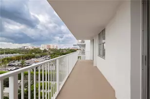 2851 NE 183rd St, Aventura, FL 33160 - Photo 30