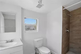 1035 NW 5th St, Miami, FL 33128 - Photo 14