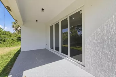 136 Lomas Rd, Other City - In The State Of Florida, FL 33947 - Photo 24