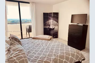 2555 Collins Ave #1804, Miami Beach, FL 33140 - Photo 8