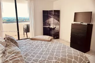2555 Collins Ave, Miami Beach, FL 33140 - Photo 8