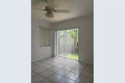 1004 San Remo Cir, Homestead, FL 33035 - Photo 12
