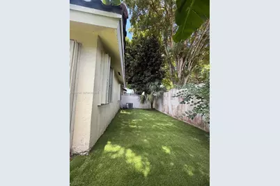 1004 San Remo Cir, Homestead, FL 33035 - Photo 26