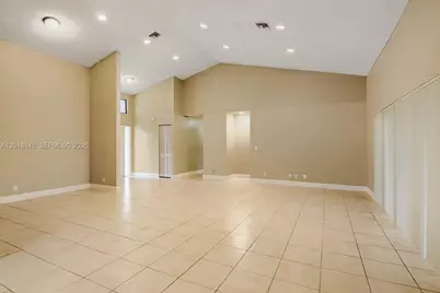 8515 NW 83rd St, Tamarac, FL 33321 - Photo 16