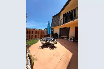 192 Springdale Cir #192, Palm Springs, FL 33461 - Photo 2