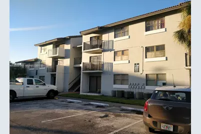 7160 NW 179th St #310, Hialeah, FL 33015 - Photo 2