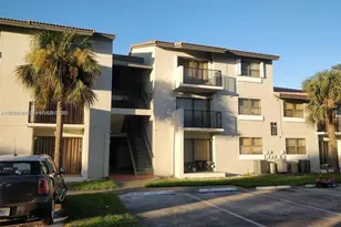 7160 NW 179th St, Hialeah, FL 33015 - Photo 4