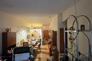 10908 SW 72nd St, Miami, FL 33173 - Photo 10