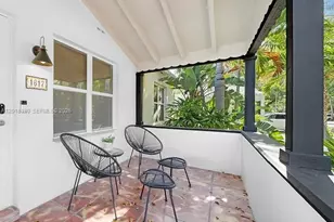 1617 NE 3rd Ct, Fort Lauderdale, FL 33301 - Photo 2