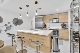 16385 Biscayne Blvd, North Miami Beach, FL 33160 - Photo 14