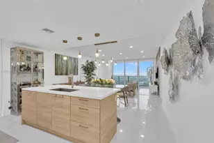 16385 Biscayne Blvd, North Miami Beach, FL 33160 - Photo 12