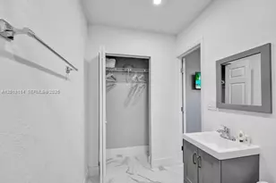 1324 NE 151st St, North Miami Beach, FL 33162 - Photo 14