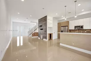 820 NE 7th St, Fort Lauderdale, FL 33304 - Photo 6