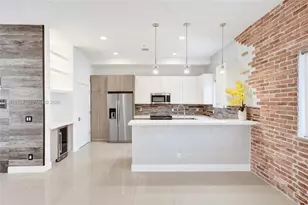 820 NE 7th St, Fort Lauderdale, FL 33304 - Photo 2