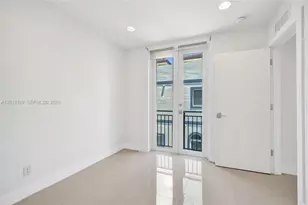 820 NE 7th St, Fort Lauderdale, FL 33304 - Photo 40