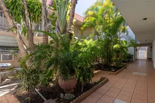 525 Meridian Ave, Miami Beach, FL 33139 - Photo 8