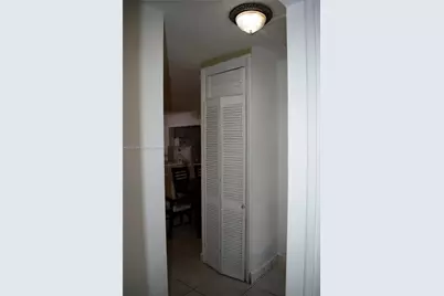 5349 W 14th Ln, Hialeah, FL 33012 - Photo 24