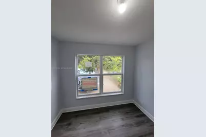 1809 NW 8th Pl, Fort Lauderdale, FL 33311 - Photo 12