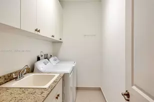 22954 Clear Echo Dr, Boca Raton, FL 33433 - Photo 14