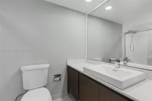 3250 N Palm Aire Dr, Pompano Beach, FL 33069 - Photo 16